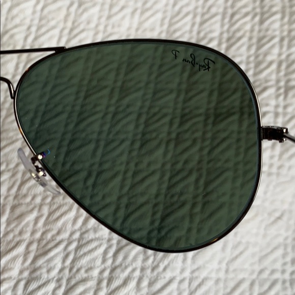 Polarized Ray Ban Aviators - Picture 5 of 9
